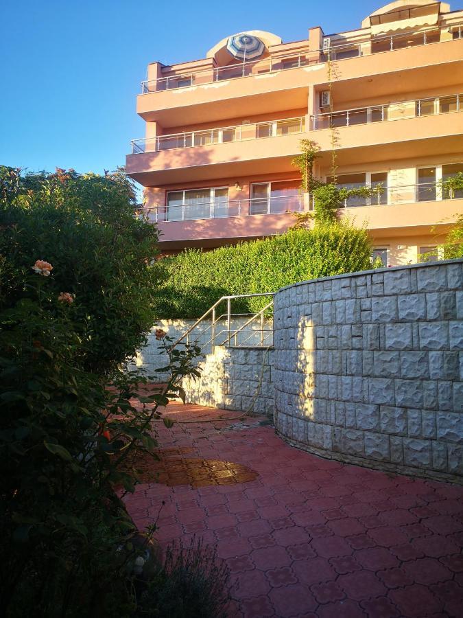 Complex Karia III Apartment Kavarna Exterior photo