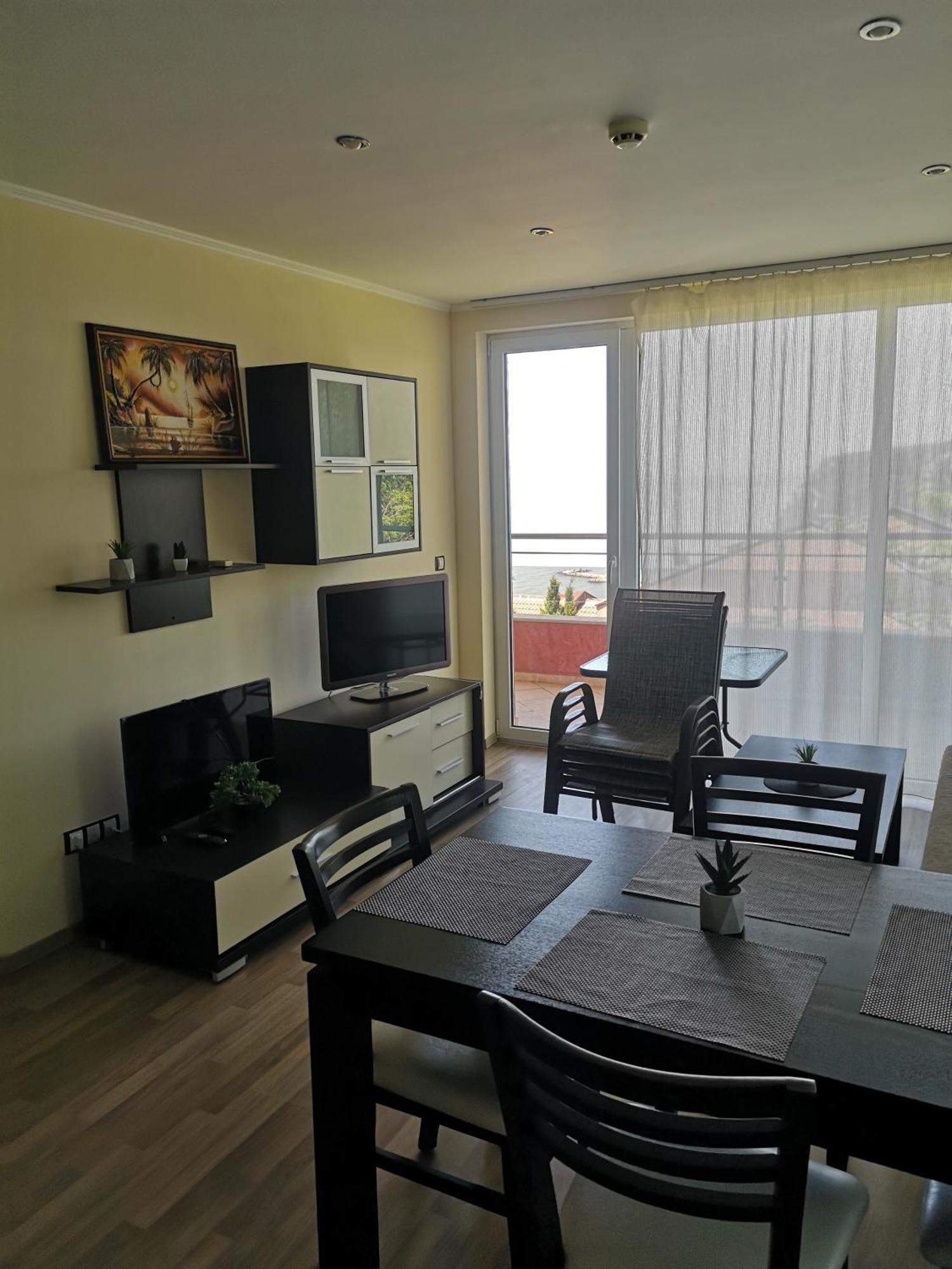 Complex Karia III Apartment Kavarna Exterior photo
