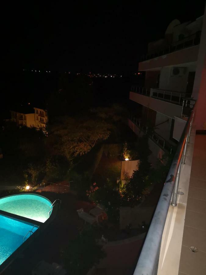 Complex Karia III Apartment Kavarna Exterior photo